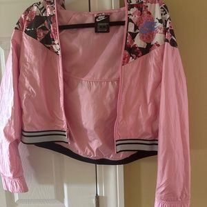 Nike girls windrunner jacket